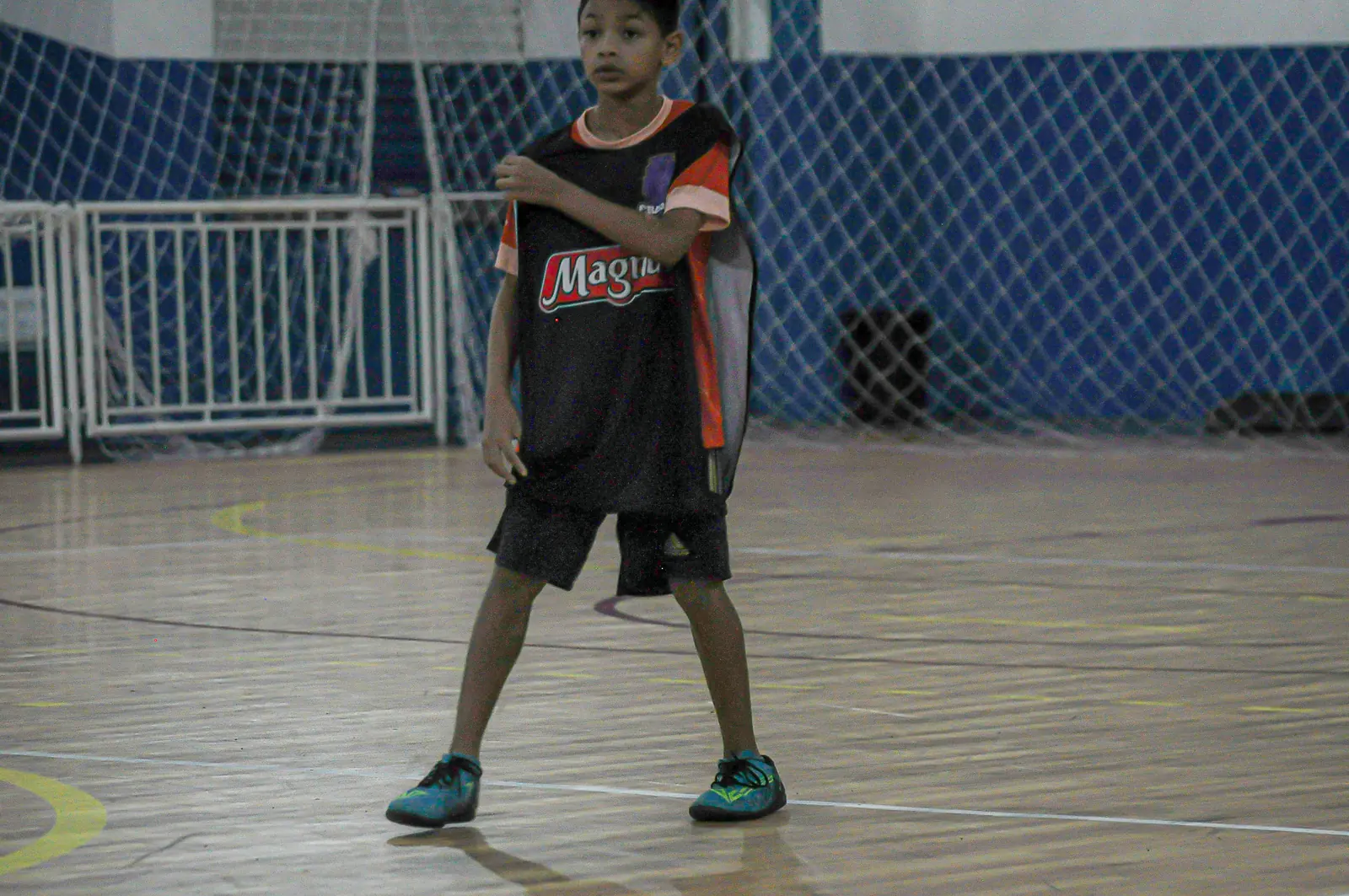 Atletas de base em treino